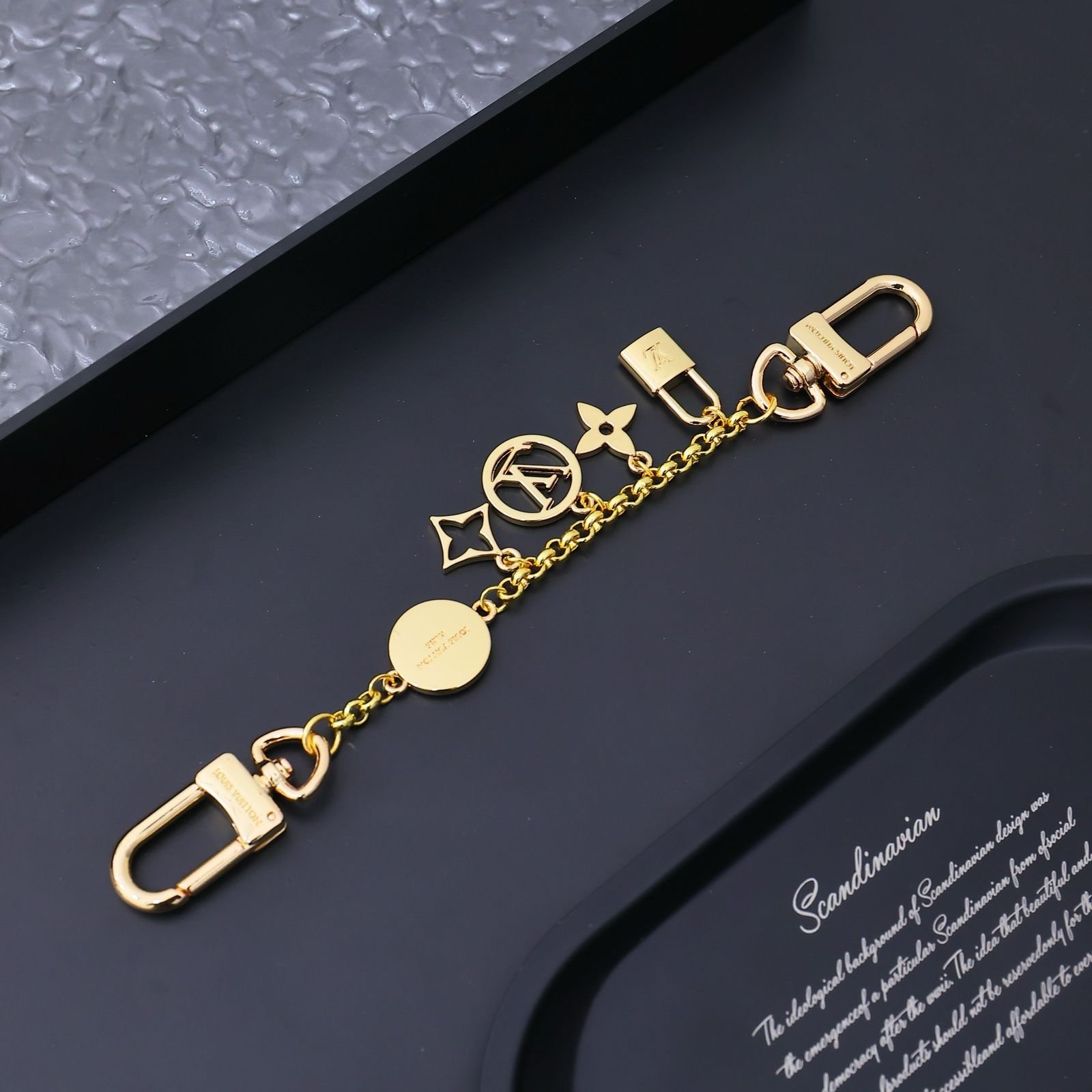 lock Bag Charm/ keychain - Image 4 of 4